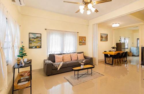 Bang Na House | 3Bedrooms, Pet friendly, 5min drive to BTS Udomsuk