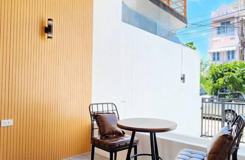 Bang Na House | 3BR Family House Bangna, 200 sqm, 6 Guests, Near BTS Bearing & BITEC