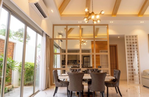 Thep Kasattri Villa | 3BR Villa Retreat - Modern Tropical & Private Pool, Baan Kanaen