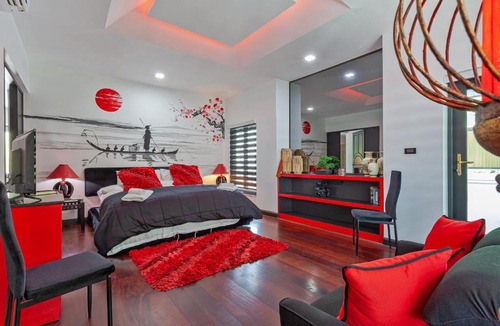Pratumnak Hill Villa | 4-Bed Luxury Villa - Pattaya - sleeps 8