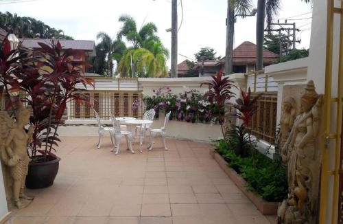 Nanai Road Villa | 4BD Private pool villa in Patong heart quiet&nice