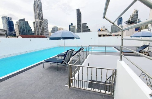 Khlong Toei Nuea Condo | 4C - Short-Term Rental Allowed - Downtown Bkk Serviced Apartment