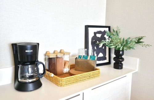Thonglor Condo | 5 min Metro| KingBed | Kitchen full | Netflix WiFi