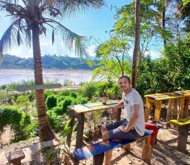 Bokeo Province Hostel | 5 Minutes to slow boat pier hostel