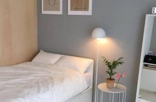 Thon Buri Villa | 50 m by BTS Taladplu