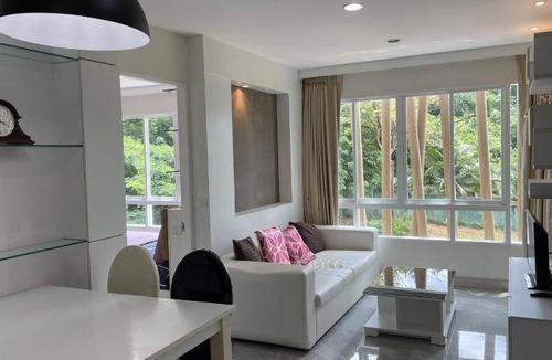 Kathu Apartment | 60 m² Apartment ∙ 2 bedrooms ∙ 4 guests