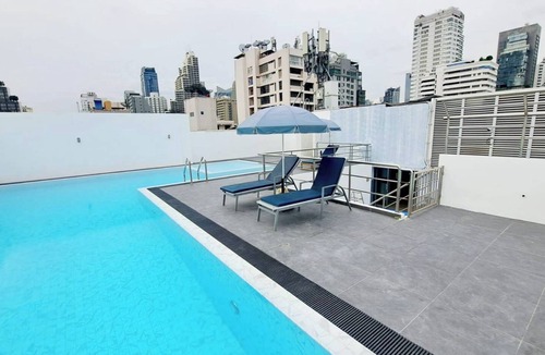 Khlong Toei Nuea Condo | 6C - Short-Term Rental Allowed - Downtown Bkk Serviced Apartment