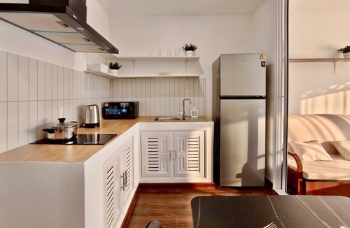 Khlong Ton Sai Apartment | 8 Min Walk to IconSiam & BTS Cozy Loft