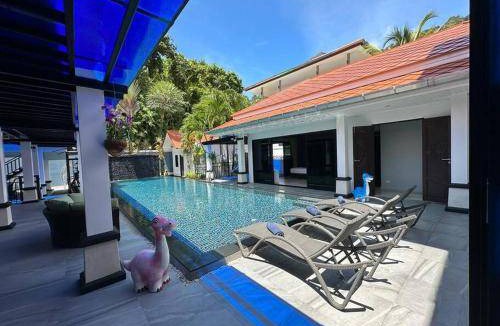 Kathu Villa | 800 m² Villa ∙ 4 bedrooms ∙ 8 guests