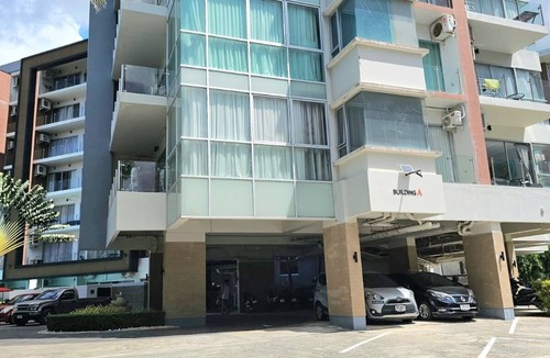 Karon Apartment | A cozy apartment with moutain views, just 5 minutes walk to Karon beach
