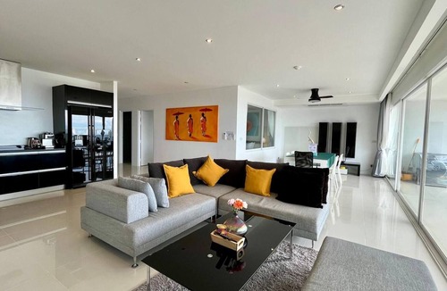 Karon Apartment | A26 - Great 100 percent Seaview 2bedroom 1 bathroom and bubble Jacuzzi