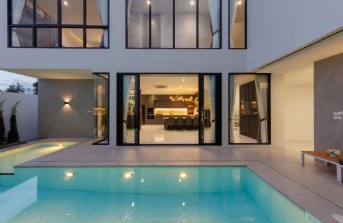 Su Thep Apartment | A9 Airport pool villa