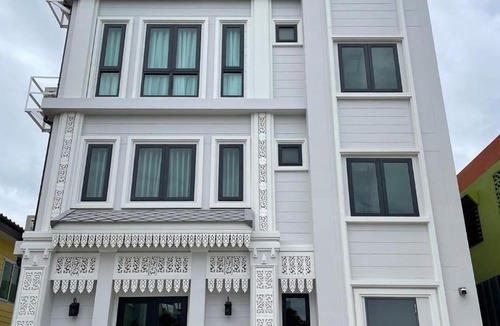 Lat Krabang Hotel | Airport one station hometel - Suvarnabhumi - SHA Extra Plus