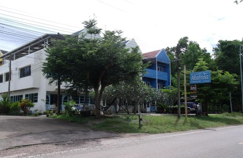 Saphli House | Albatross Guesthouse @ Thungwualaen Beach