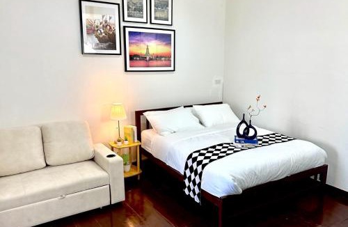 Bangkok Yai House | An Ant House