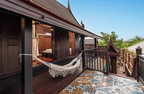 Nong Kae House | AntiqueThai PoolVillaCentre7/11 NightMarket&BBQ