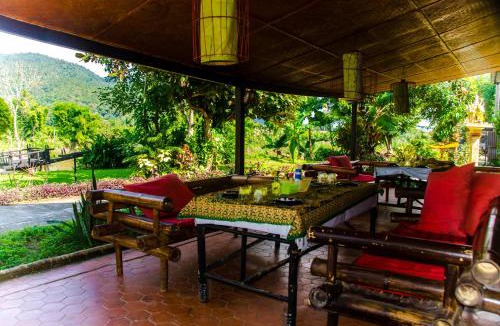 Mae Ai Resort | Areeya Phuree Resort Thaton