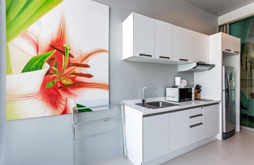 Karon Apartment | Ark101 Modern apartment direct pool access