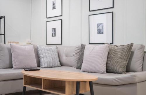 Chom Phon Apartment | Arun sa wad House Lad Phrao 5Beds Netflix YouTube