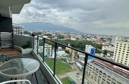 Chang Khlan Apartment | Astra sky river five star condo