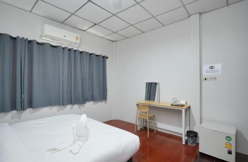 Ban Phan Thom Apartment | At Pranakorn - แอด พระนคร ตรอกข้าวสาร
