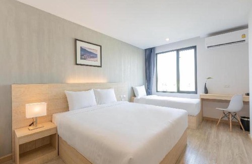 Anusawari Hotel | B2 Don Mueang Premier Hotel