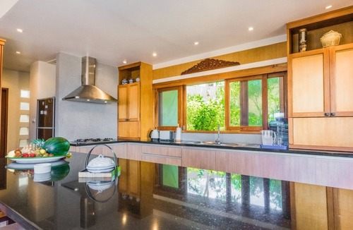 Bophut Villa | ❤️ Baan Arun ✅ 4 BR Villa ✅ 5 Mins To Beach & Shops ⭐ FREE Airport Transfers