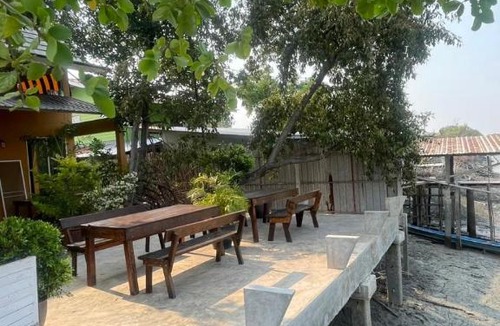 Ban Laem Resort | Baan Bon Resort Bang Tabun
