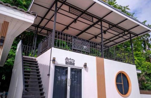 Wang Phinphat House | Baan Maew Ma Ruay Cozy Modern House HAPPY STAY
