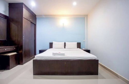 Sisaket Hotel | Baan Mak Mai Hotel