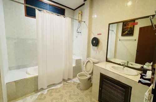 Sai Yok Hotel | Baan Rim Kwai Paerimnam Resort