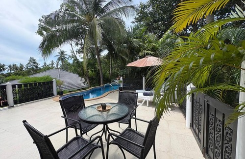 Mae Nam House | Baan Santilay Tropical 3BR Villa & Private Pool