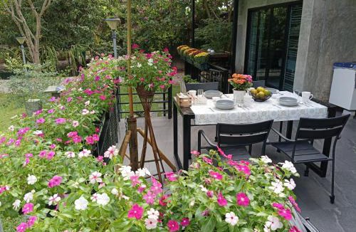 Hang Dong House | Baan suan khun Pen Chiangmai