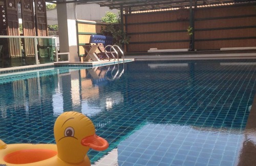 Din Daeng Hotel | Baan Tanwa - MRT Ratchadapisek Exit 1 or 2