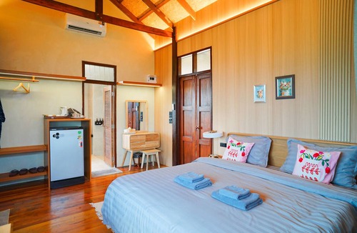 Chonburi Hotel | Baannok at Motakhian