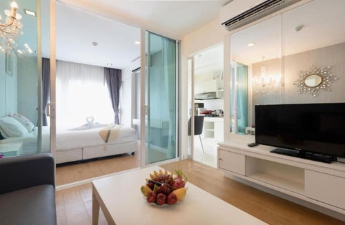 Ban Bo Han Hotel | Backpacker Street Airport Place