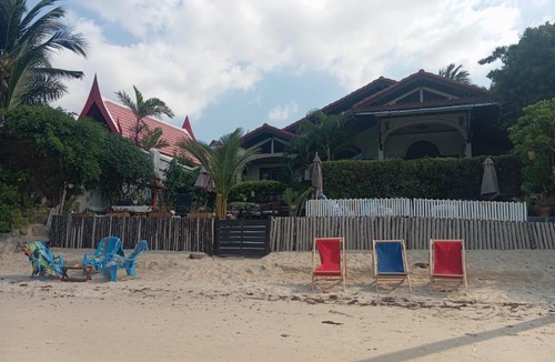 Bang Po Villa | BANGPOR PARADAISE-PRIVATE FRONTBEACH VILLA , 3 bedroom on the bang por beach Maenam ,ko Samui