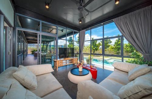 Choeng Thale Villa | BangTao 6卧别墅18米 竞赛级泳池 工业风设计美学 游戏娱乐层 家庭度假 团体聚会