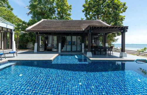 Bang Po Villa | Beach Front Villa