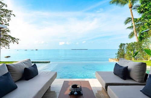 Ang Thong Villa | Beachfront 4BR Sunset Villa w/Staff & Saltwater Infinity Pool