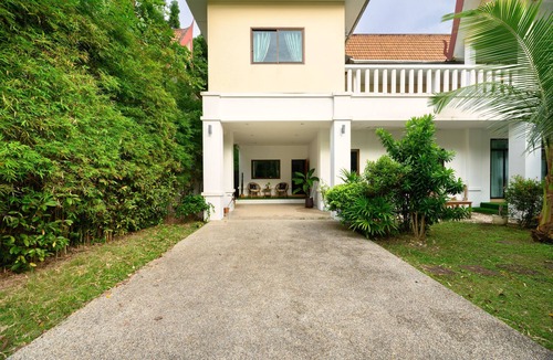 Kamala Villa | Beachfront Pool Villa