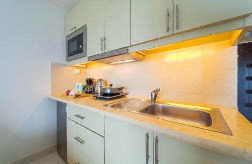 Khao Takiab Condo | Beachfront Studio Condo-Seaview (BW1)