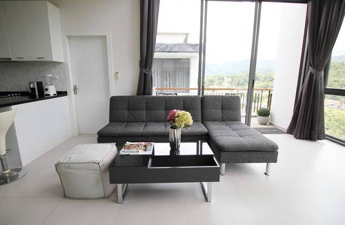 Kamala Apartment | Beautiful Penthouse Apartment with Mountain Views