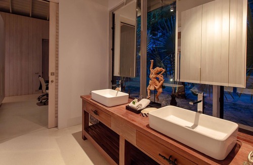 Taling Ngam Villa | Beautiful villa with stunning ocean views