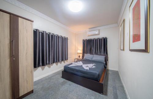 Na Chom Thian Villa | Blue Pool Villa Jomtien/350m to beach/Big Pool with Slider