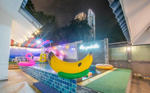 Na Chom Thian Villa | Blue Pool Villa Jomtien/350m to beach/Big Pool with Slider