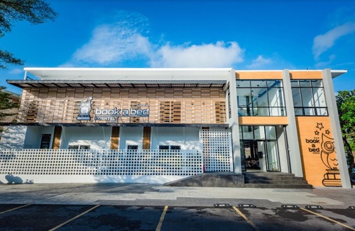 Talat Yai Hotel | Book a Bed Poshtel(SHA Extra Plus)