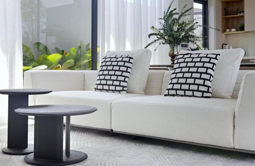 Thep Kasattri Villa | Botanica Pru Jampa by Beringela