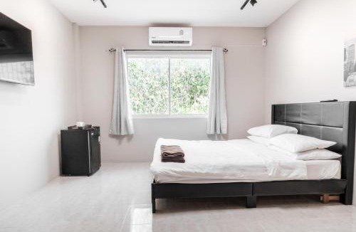 Rawai House | Breakers Hotel Rawai