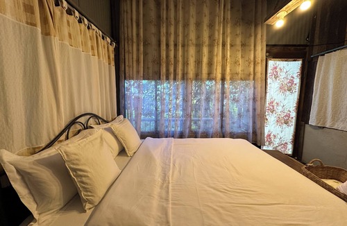 Chalong House | Cashew Garden House